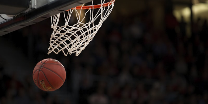 NBA季后赛湖人队与勇士队的系列赛深度数据分析
